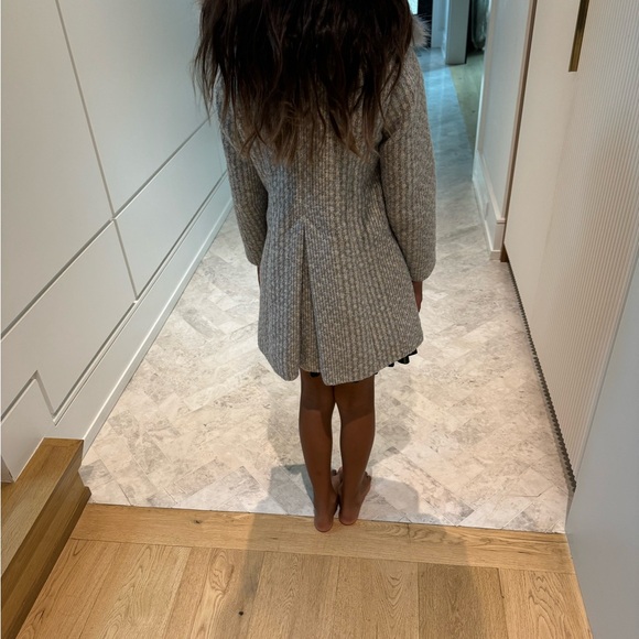 Girls size 7/8 dressy winter coat with faux fur. Silver and grey. - Picture 3 of 3